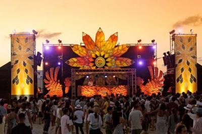 CORONA SUNSETS FESTIVAL